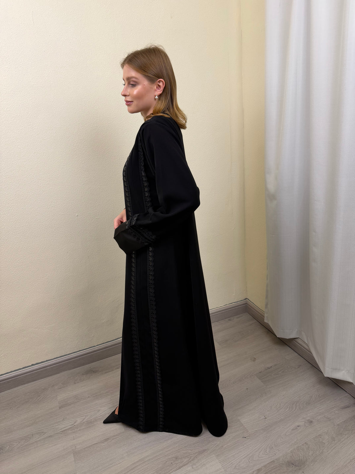 Heart Glow Abaya