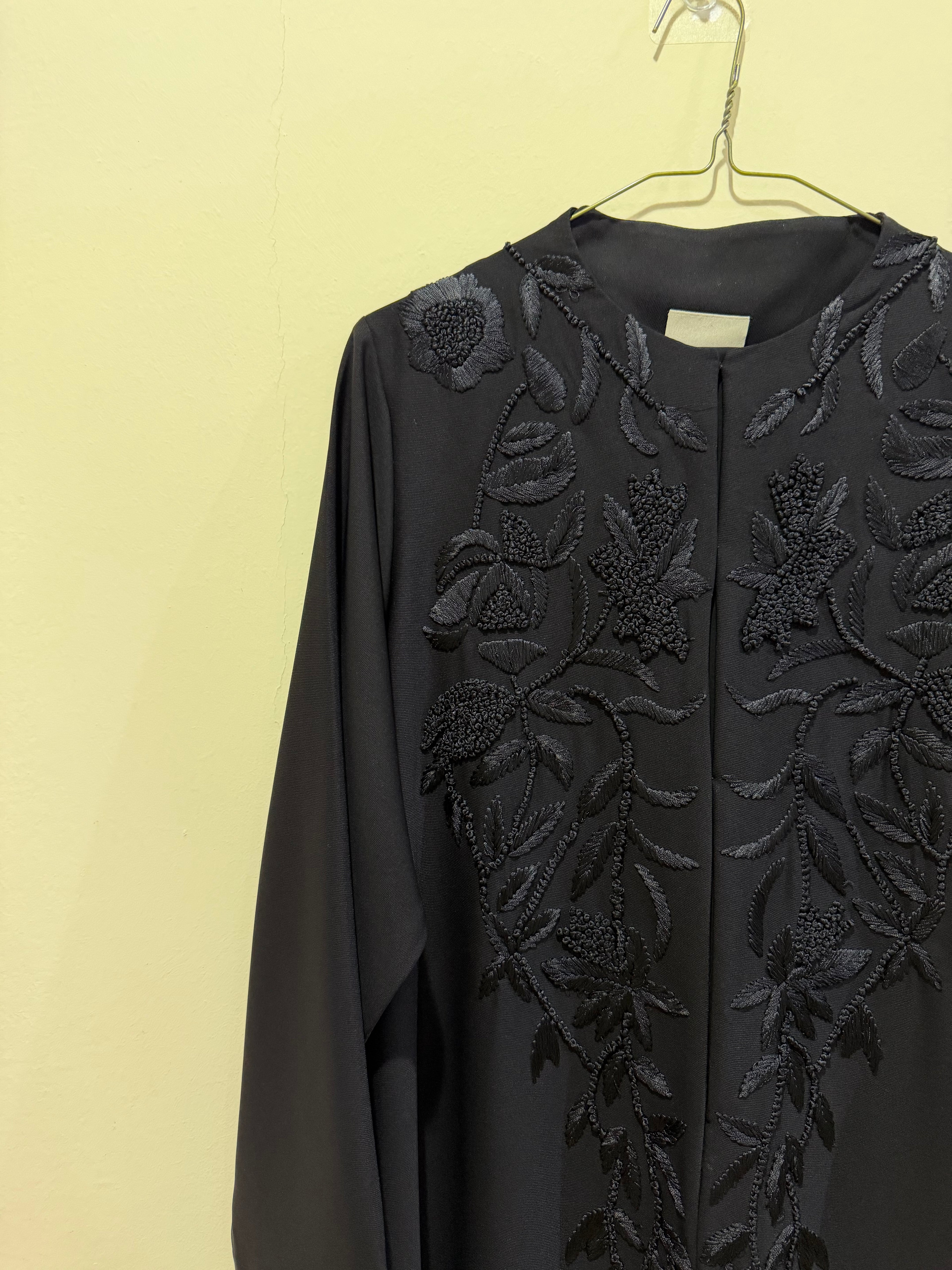 Fleura Thread Abaya