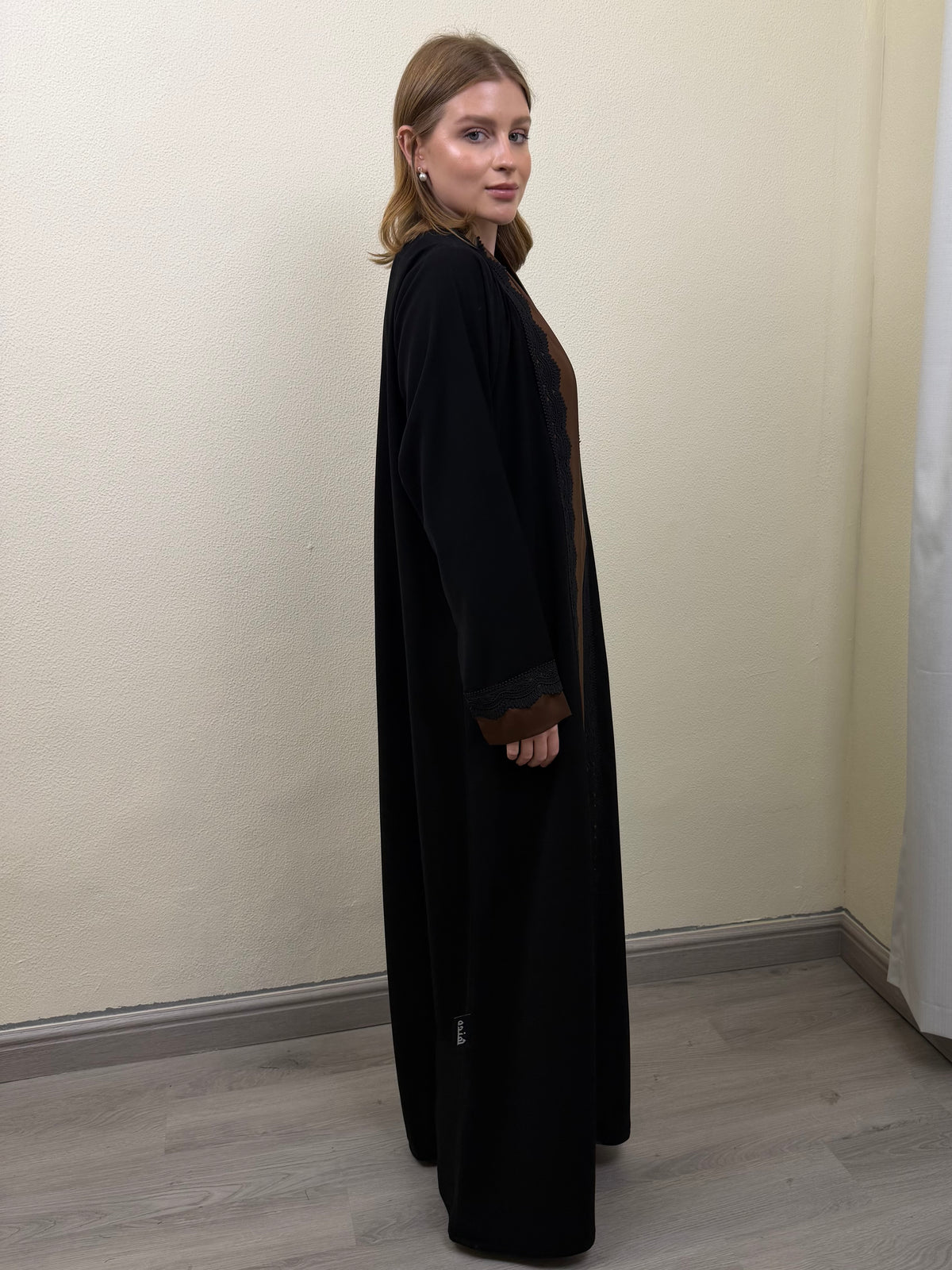 Mocha Lace Abaya
