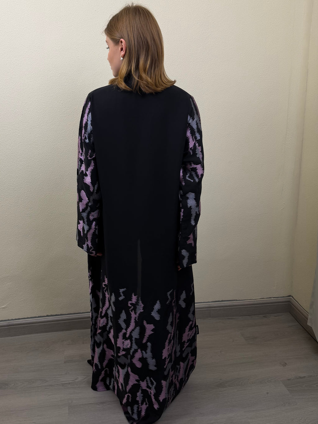 Plum Thread Abaya