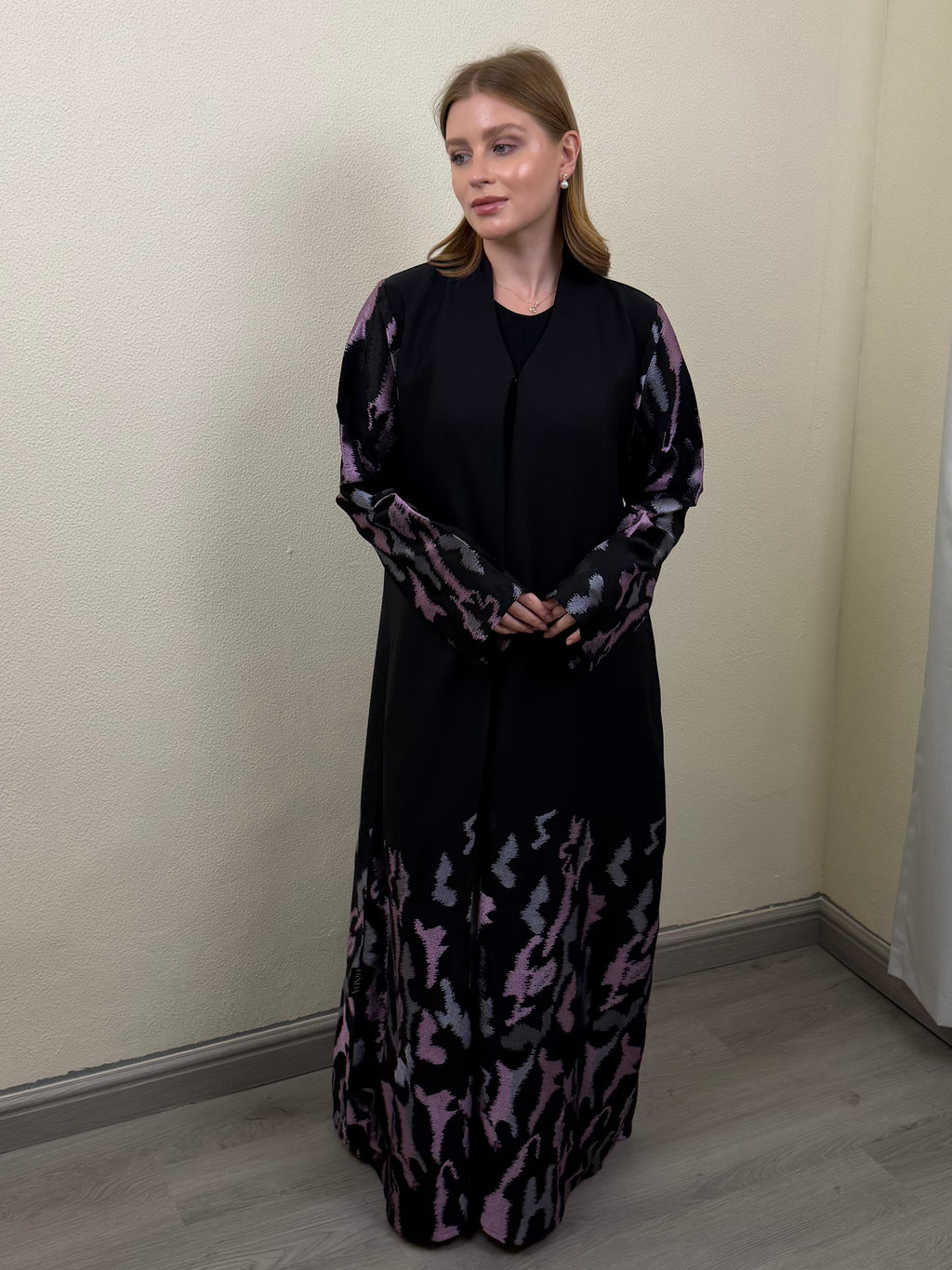 Plum Thread Abaya