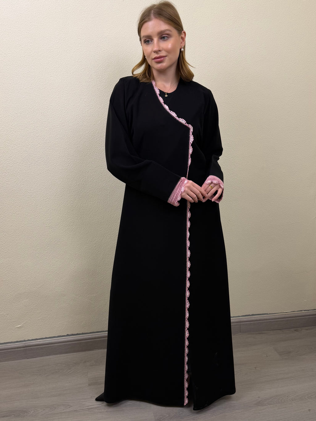 Barbie Blush Abaya