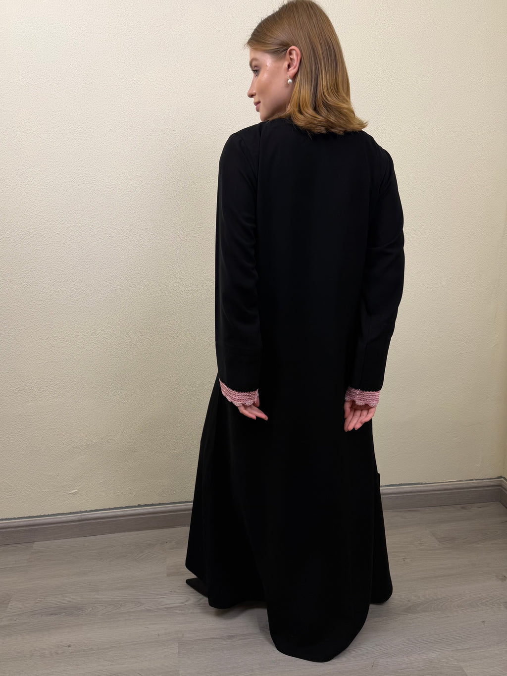 Barbie Blush Abaya