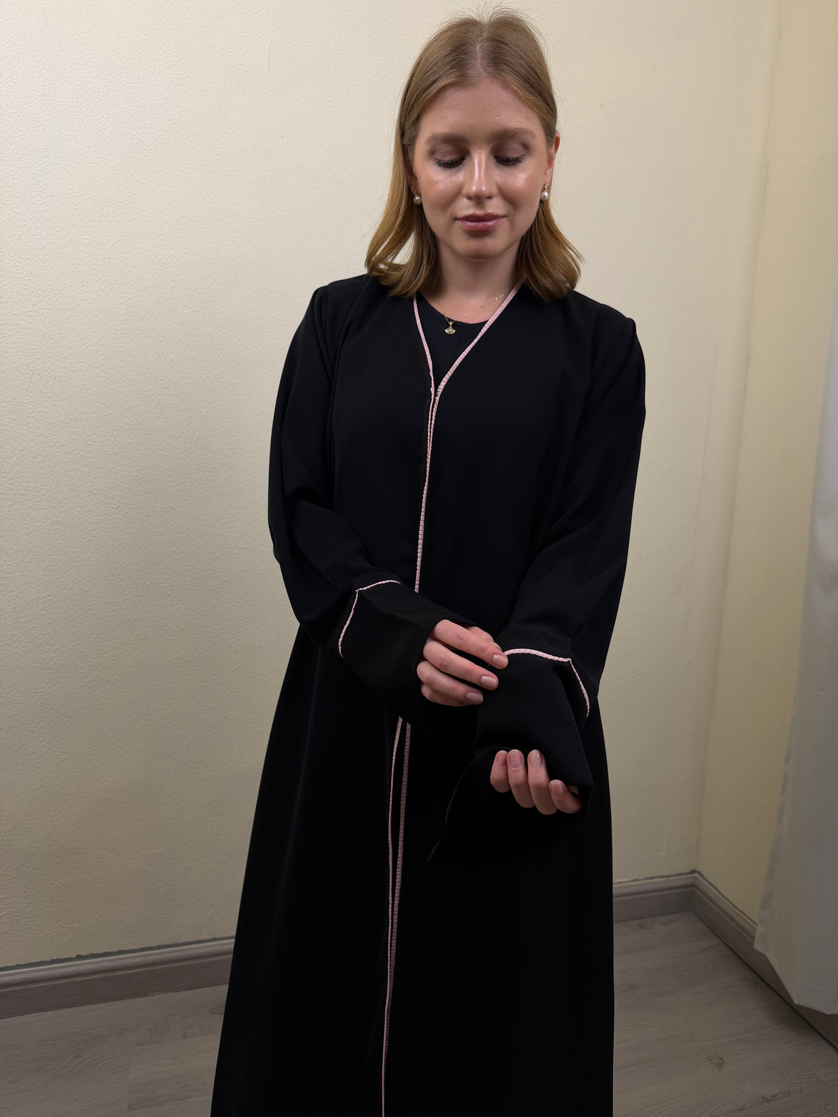 Rosy Touch Abaya