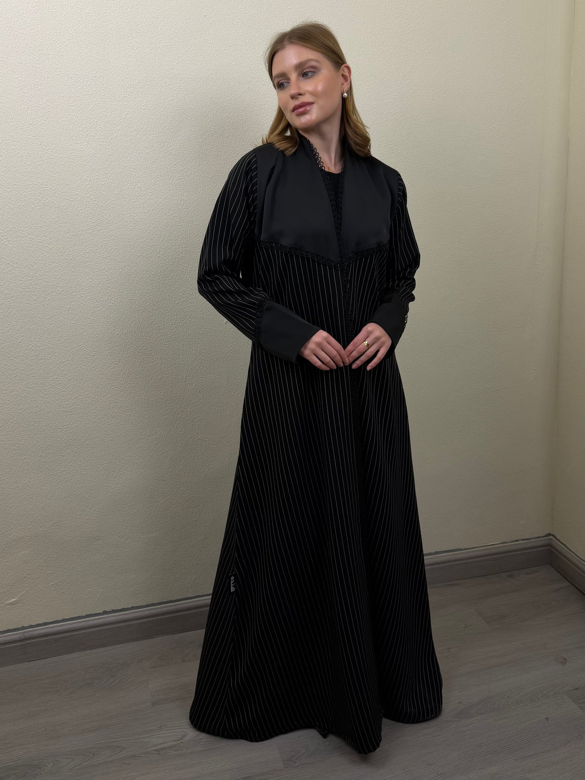 Black & White Line Abaya