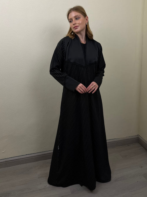 Black & White Line Abaya