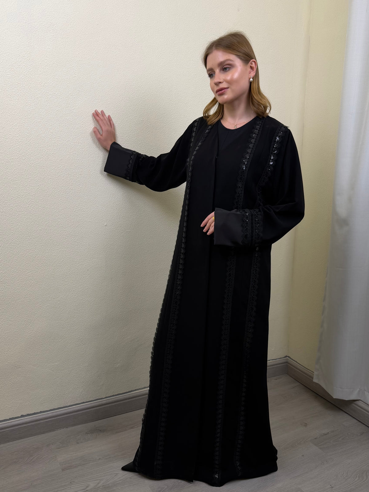 Heart Glow Abaya