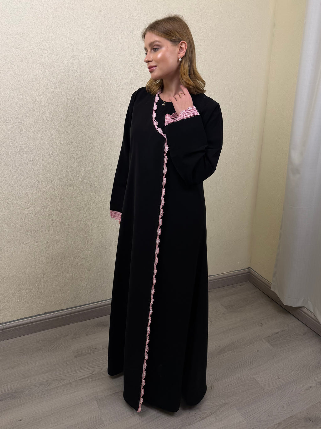 Barbie Blush Abaya