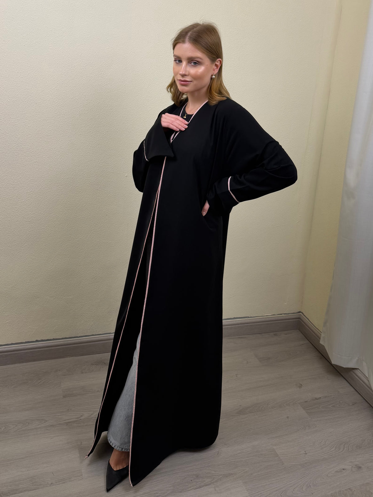 Rosy Touch Abaya