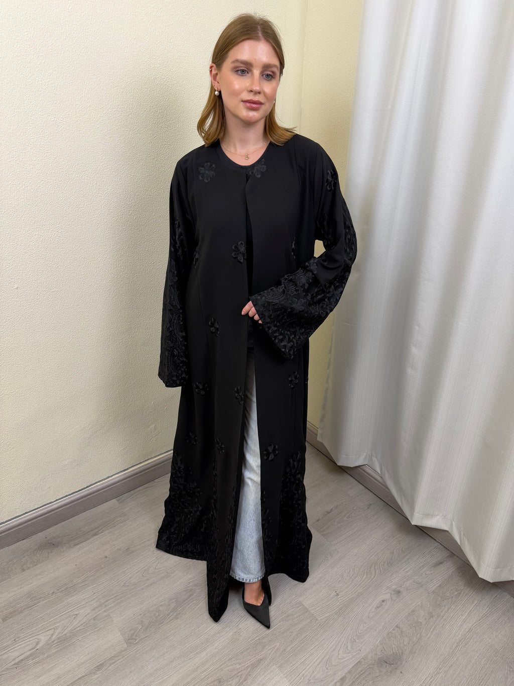 Flower Thread Abaya