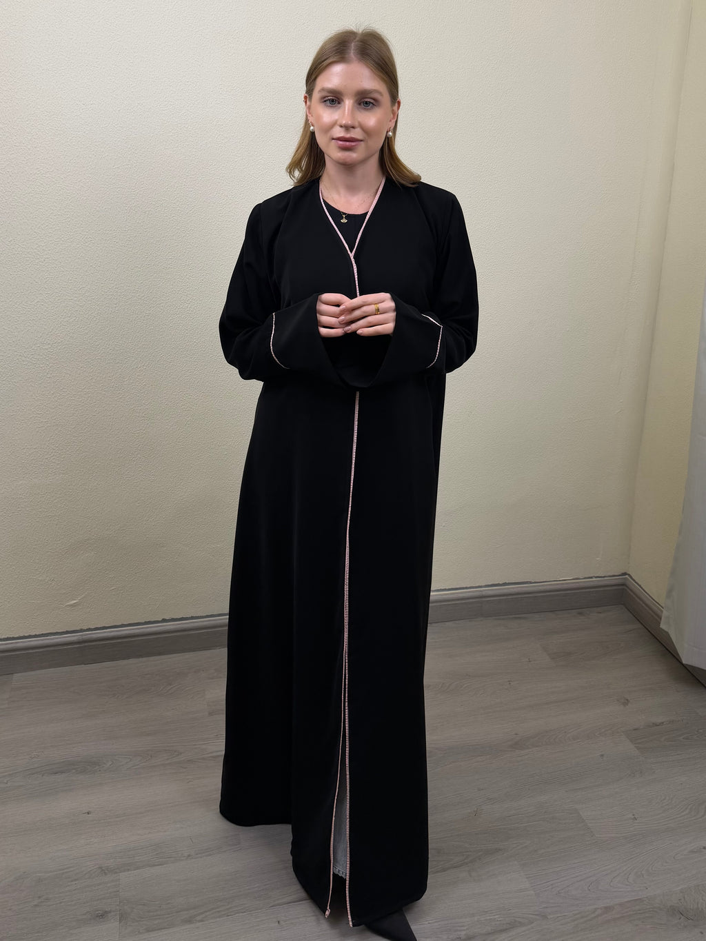 Rosy Touch Abaya