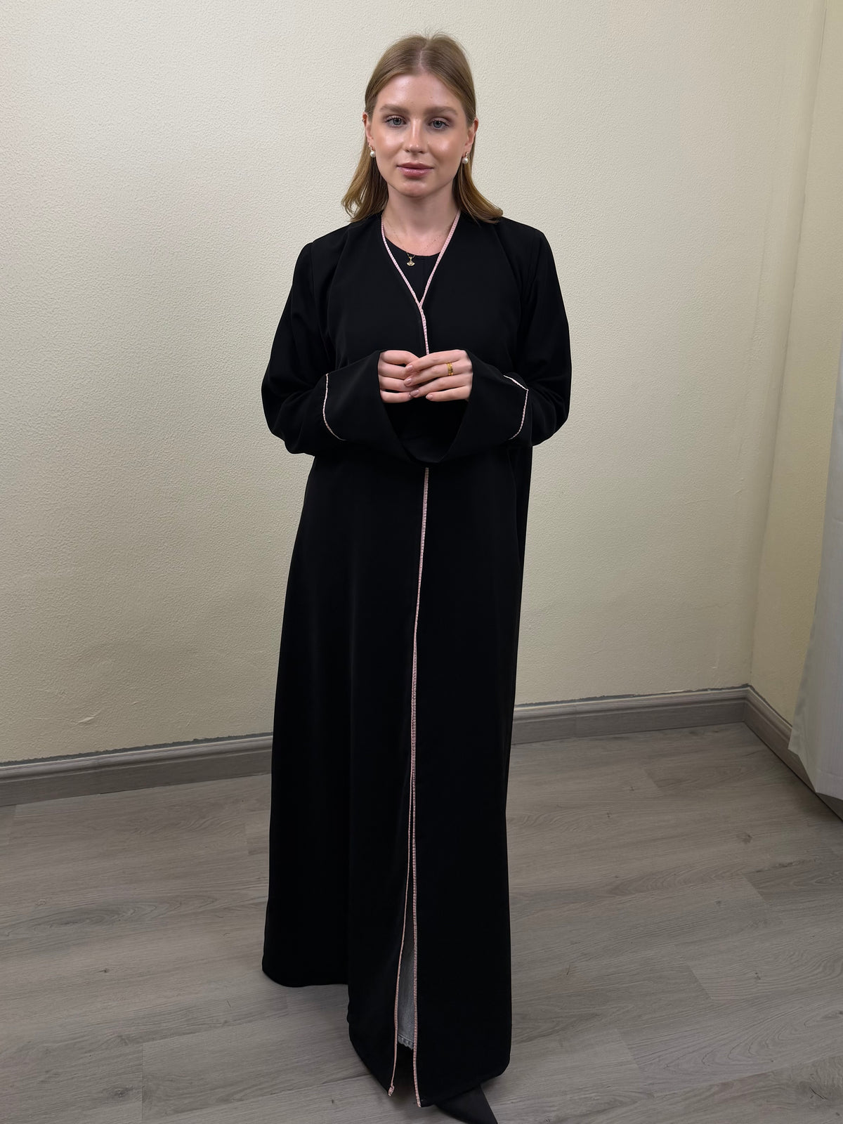 Rosy Touch Abaya